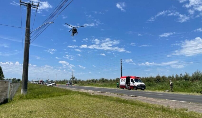 Ciclista fica gravemente ferido em acidente na SC-447, em Balneário Arroio do Silva