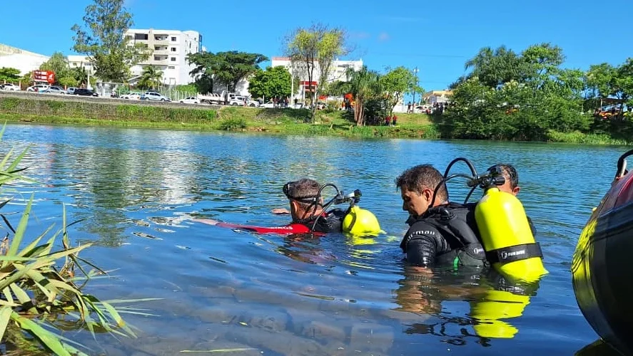 Bombeiros fazem buscas por homem desaparecido no rio Araranguá