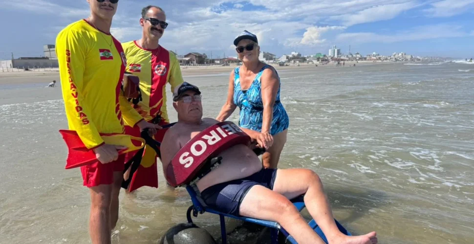 Após AVC, idoso em Balneário Arroio do Silva supera limitações e realiza sonho de voltar ao mar