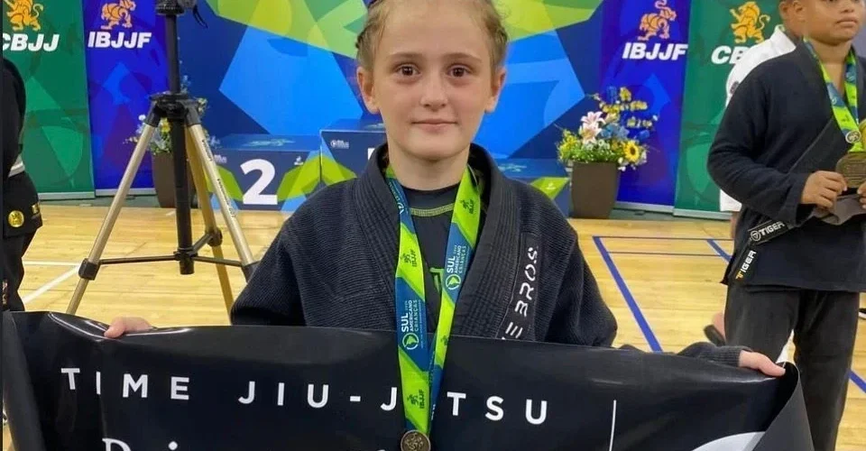 Atleta de Forquilhinha conquista bronze no Sul-Americano Kids de Jiu-Jitsu
