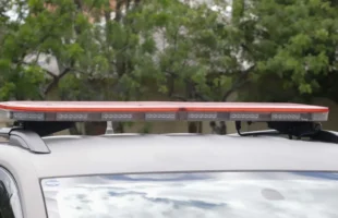 Motorista é detido por embriaguez após acidente em Laguna