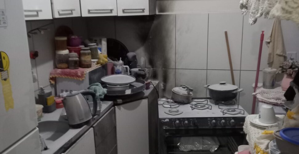 Moradores controlam incêndio e evitam tragédia em apartamento de Criciúma