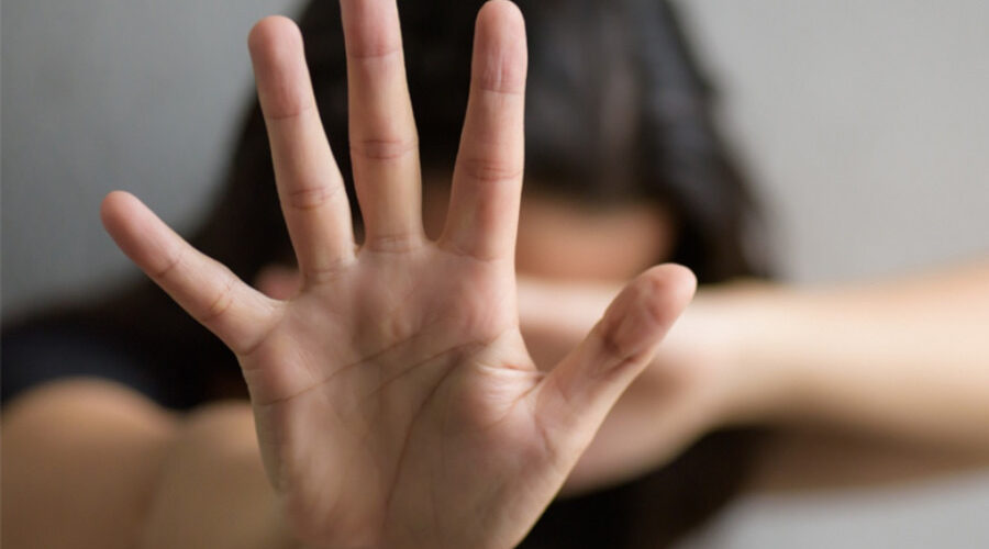 Mulher é agredida por ex-cunhada e fica ferida em Orleans