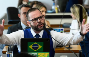 Relator no TSE vota contra cassação de mandato de Jorge Seif