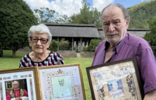 Casal de Orleans recebe bênção de três papas ao longo de 60 anos de matrimônio