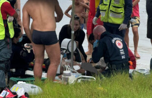 Homem sofre afogamento grave em praia de Imbituba e volta à vida após 20 minutos