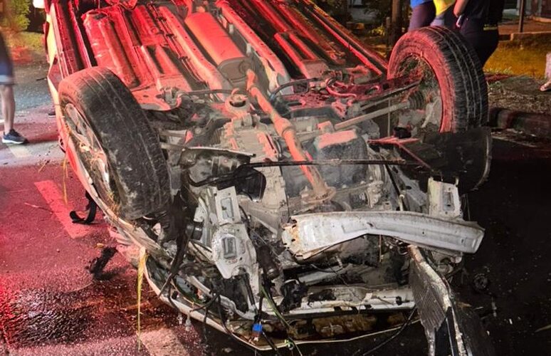 Capotamento na SC-108 deixa jovem ferido durante a madrugada em Urussanga