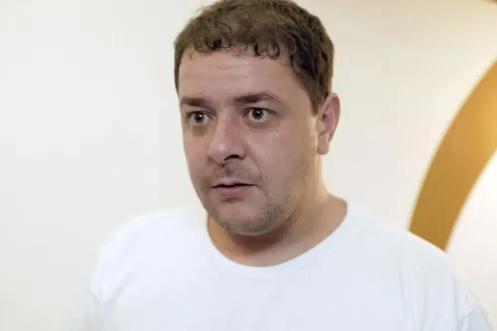 CPMI do INSS aprova quebra de sigilo de lulinha e sessão termina em confusão