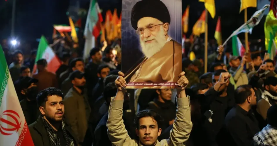 Líder supremo do Irã está morto, diz Trump