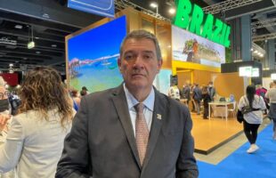 Prefeito de Pedras Grandes usará tarja preta em bandeira da Itália e rompe pacto após lei de cidadania