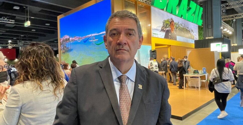 Prefeito de Pedras Grandes usará tarja preta em bandeira da Itália e rompe pacto após lei de cidadania