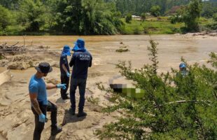 Corpo em avançado estado de decomposição é encontrado no Rio Tubarão, na divisa entre Orleans e Pedras Grandes