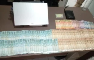 Carteira com mais de R$ 7 mil é encontrada e devolvida ao dono em Jacinto Machado