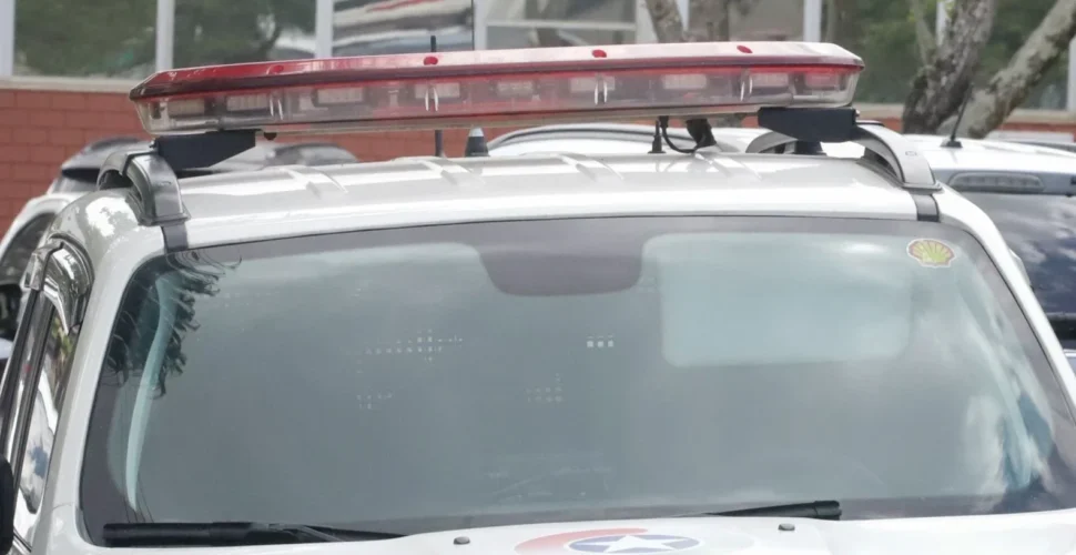 Homem em saída temporária é preso após roubar celular de mulher em Tubarão