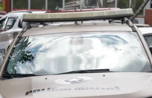 Mulher denuncia agressão e ameaça com faca; casal é levado à delegacia em Balneário Rincão