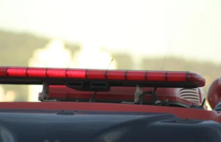 Supermercado é alvo de assalto à mão armada em Tubarão