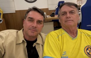 Flávio Bolsonaro comemora parecer da PGR por prisão domiciliar do pai