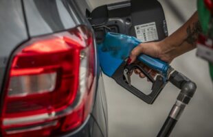 Tensão no oriente médio pode elevar preço da gasolina e diesel no brasil