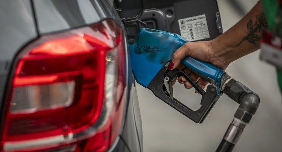 Tensão no oriente médio pode elevar preço da gasolina e diesel no brasil