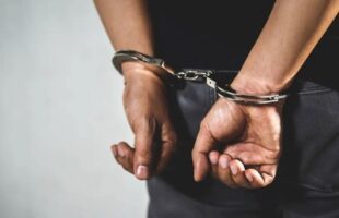 Homem é preso após cumprimento de mandado judicial em Lauro Müller