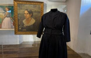 Laguna recebe réplica original do traje histórico de Anita Garibaldi