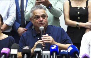 João Rodrigues causa reviravolta e confirma pré-candidatura ao governo de SC