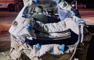 Saída de pista deixa motorista ferido na SC-370 em Braço do Norte