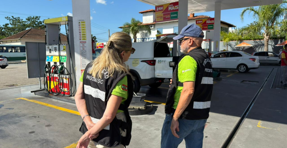 Desabastecimento ainda não existe, diz diretora do Procon, mas 61 postos são autuados