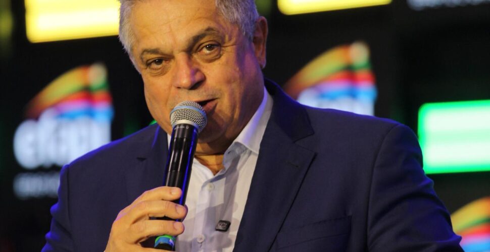 Com aval de Kassab e Bornhausen, João Rodrigues se fortalece e paz volta ao PSD