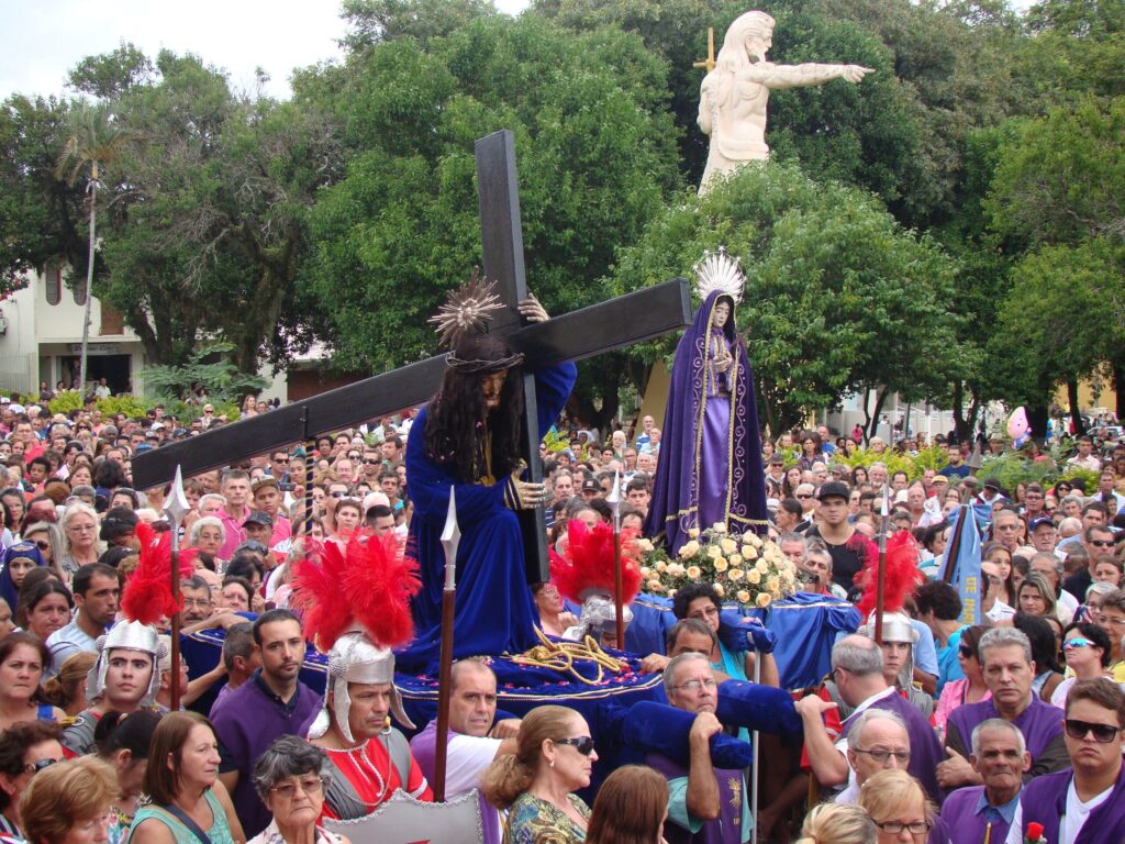 Milhares de fiéis participam da Festa de Nosso Senhor Bom Jesus dos Passos em Imaruí