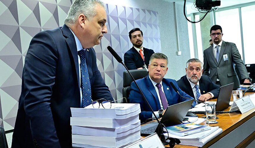 CPMI do INSS pede indiciamento de 216 pessoas, incluindo Lulinha e ex-ministros