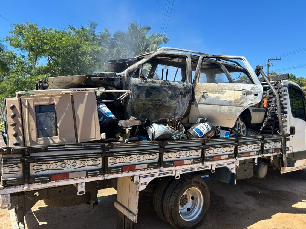 Incêndio em veículo mobiliza bombeiros às margens de rodovia em Urussanga