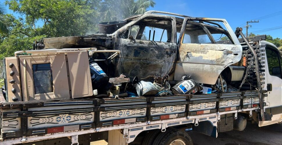 Incêndio em veículo mobiliza bombeiros às margens de rodovia em Urussanga