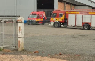 Trabalhador fica ferido após ficar preso em máquina em empresa de Criciúma