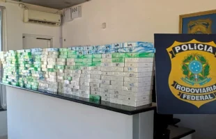 PRF apreende carga milionária de eletrônicos ilegais na BR-101