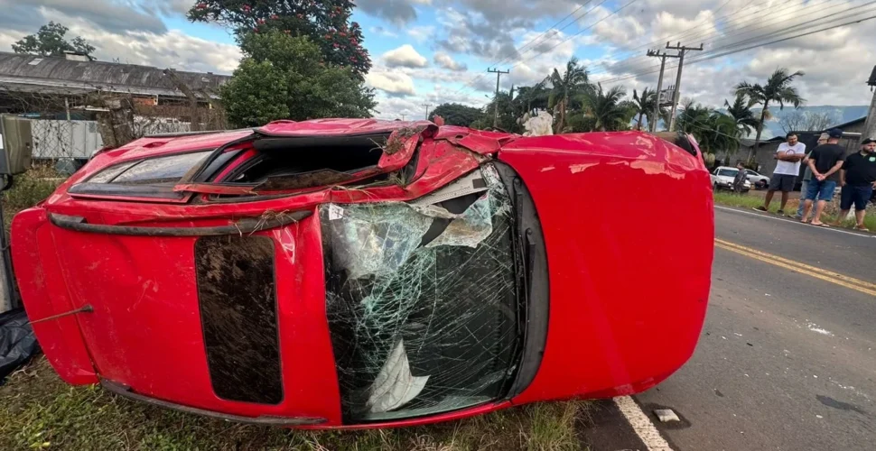 Colisão frontal deixa um morto na SC-290, em Praia Grande