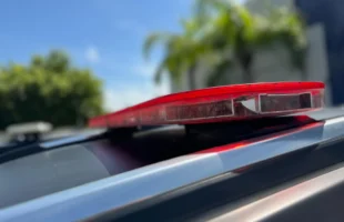 Tentativa de invasão e ameaças assustam moradores durante a madrugada em Orleans