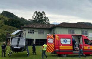 Helicóptero do SAER/SAMU aeromédico resgata idoso com evisceração em São Martinho