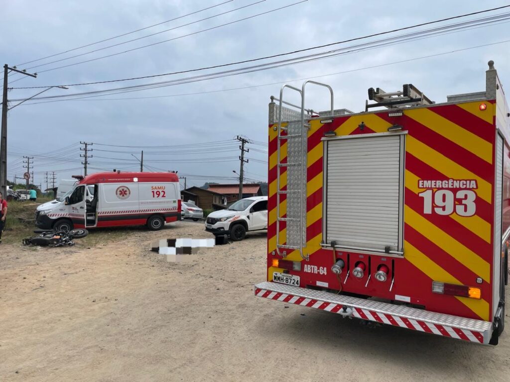 Tragédia na SC-108: motociclista morre após colisão em Orleans