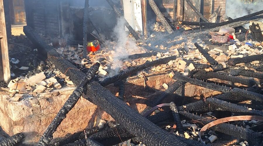 Incêndio destrói salão de festas no interior de Rio Fortuna