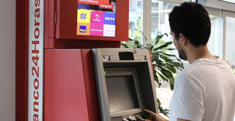 Sexta-feira Santa: Veja o que abre e fecha no feriado de 3 de abril