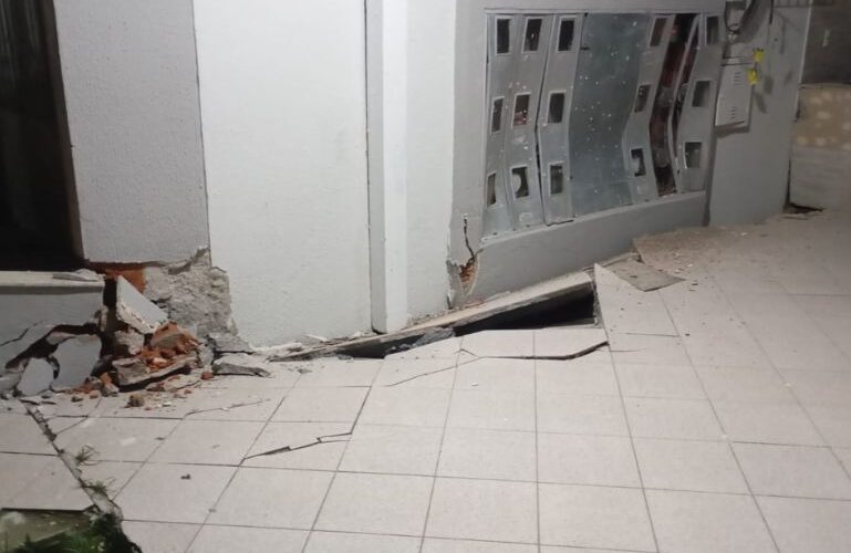 Pânico em Itajaí: prédio afunda até 30 cm e moradores fogem às pressas