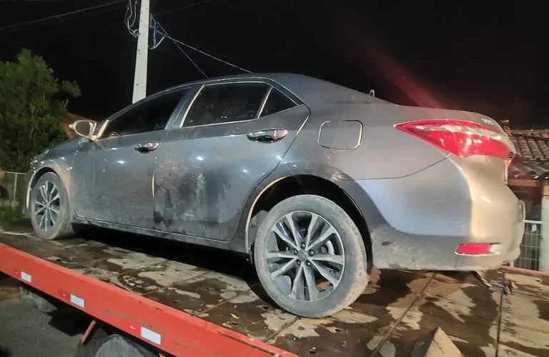 Fuga em alta velocidade mobiliza PM e termina com abordagem em Araranguá