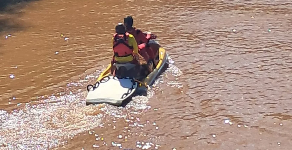Buscas por jovem desaparecido no Rio Araranguá são suspensas devido às condições da água