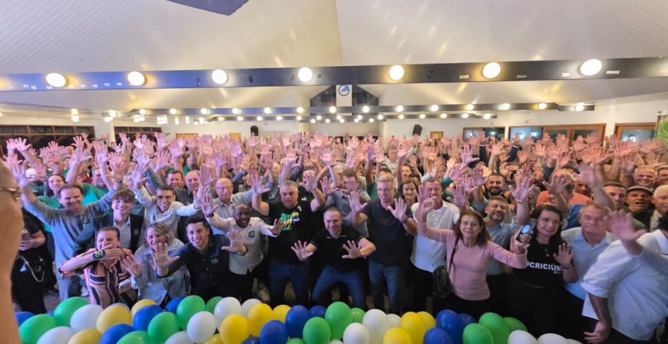 João Rodrigues reúne lideranças políticas e público em evento em Criciúma
