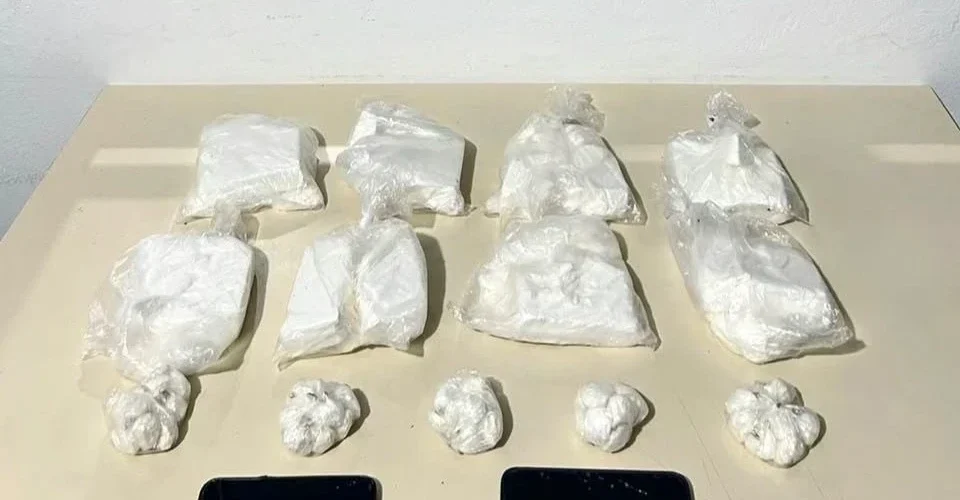 PM apreende mais de 4 quilos de cocaína e fecha ponto de tele-entrega em Tubarão