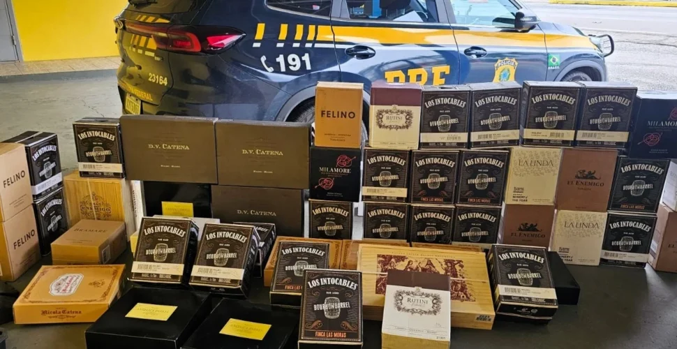 PRF apreende quase 300 garrafas de vinho trazidas irregularmente da Argentina na BR-101