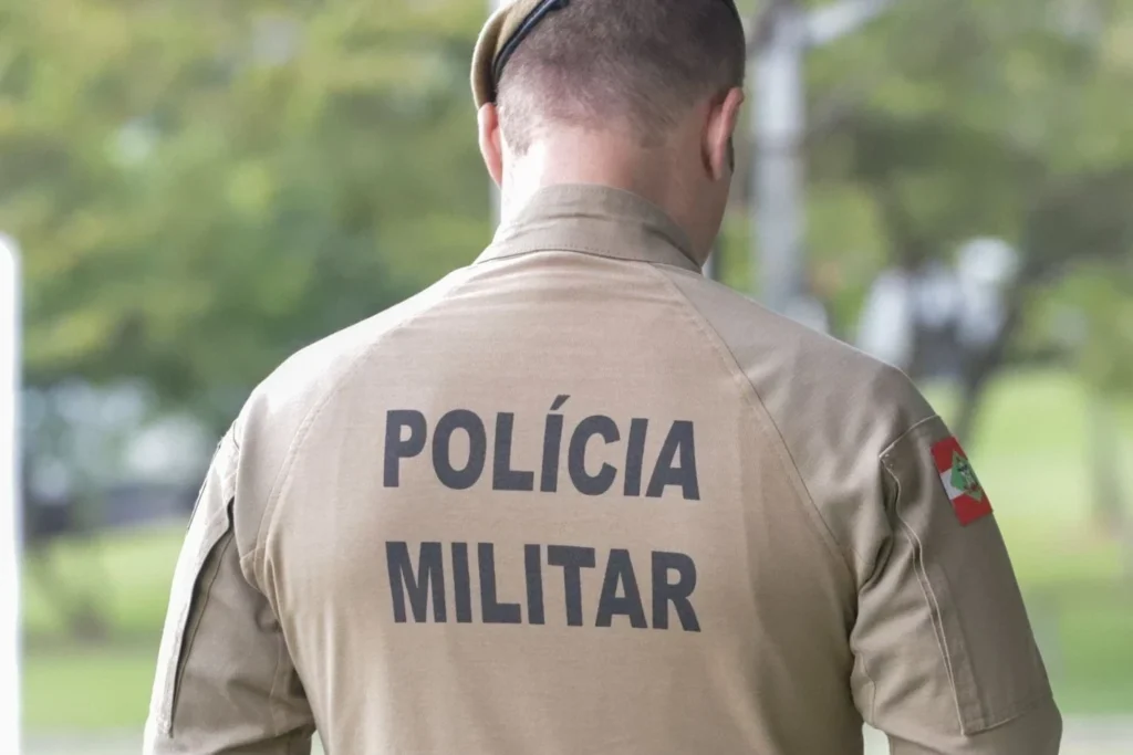 Dois homens são presos com cocaína e crack em Tubarão
