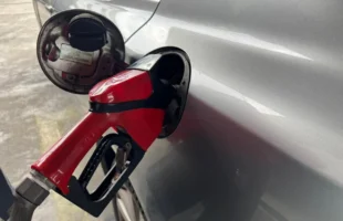 Petrobras anuncia reajuste no preço da gasolina a partir desta sexta-feira