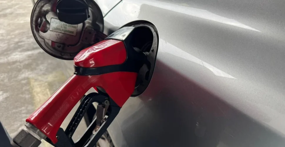 Petrobras anuncia reajuste no preço da gasolina a partir desta sexta-feira